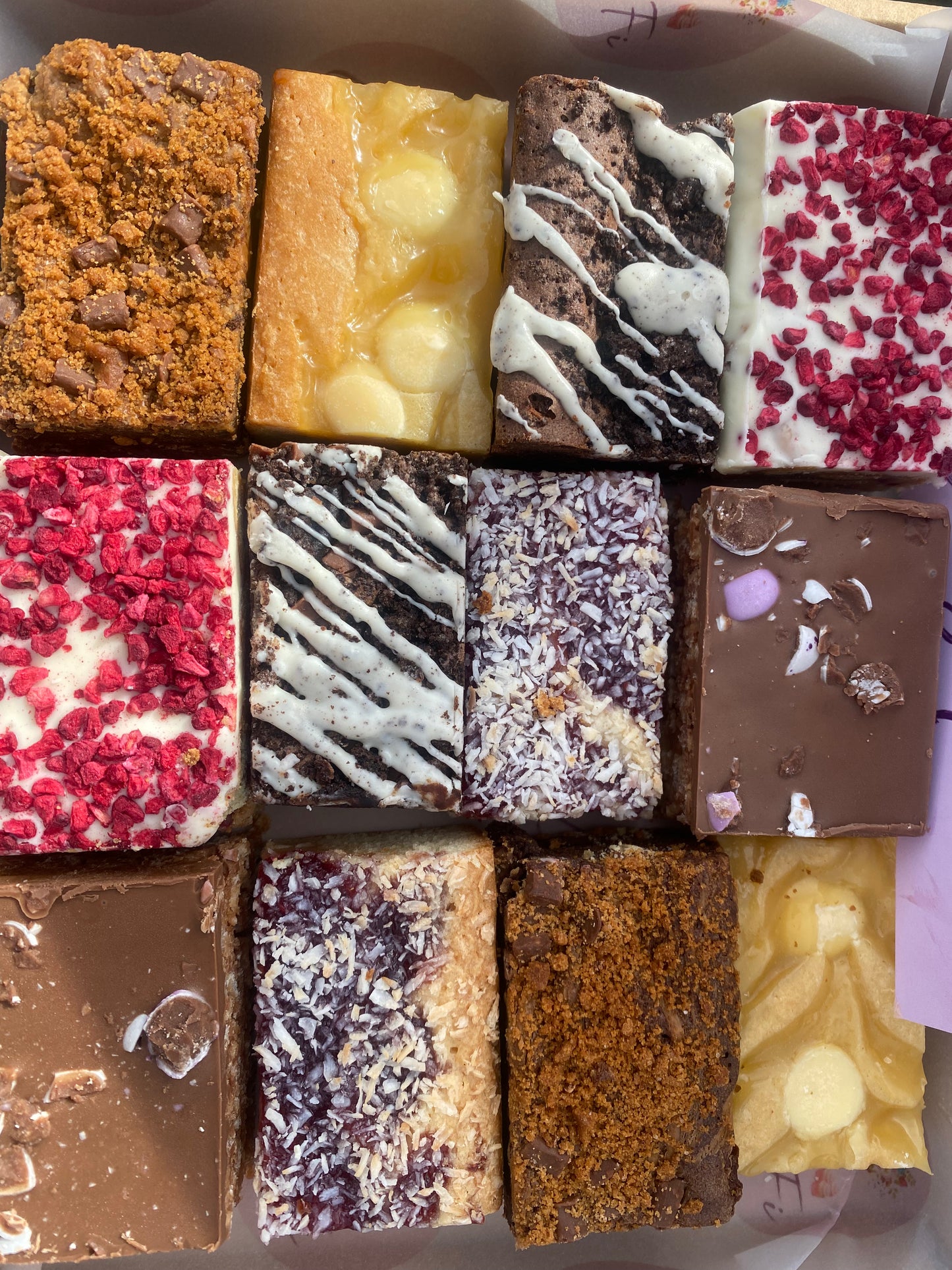 Sul y Mamau // Mothers Day Bite Size Mixed Box